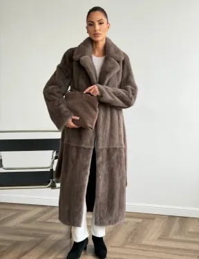 Прямая норковая шуба с поясом