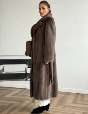 Прямая норковая шуба с поясом