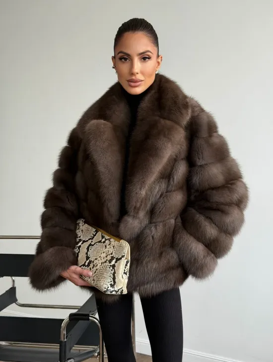 Шуба из куницы с английским воротником
