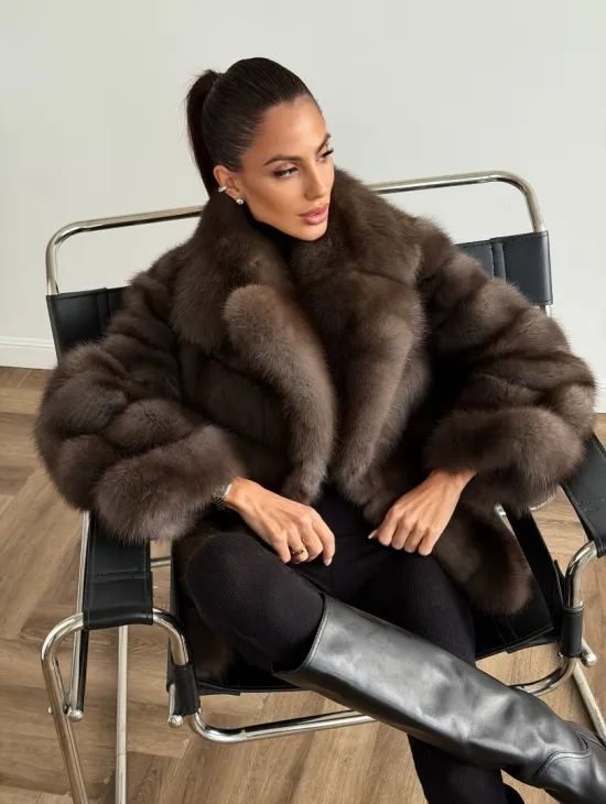 Шуба из куницы с английским воротником