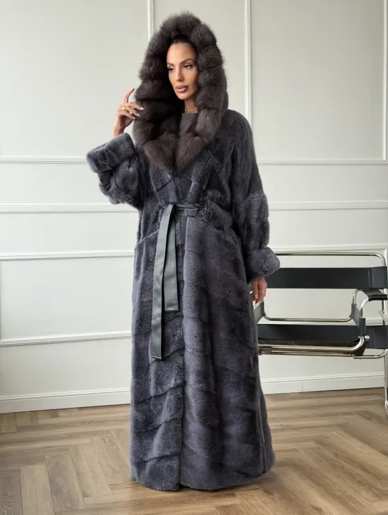 Длинная норковая шуба в пол с капюшоном куница