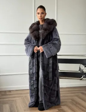 Длинная норковая шуба в пол с капюшоном куница