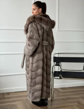 Шуба-кимоно норка в пол с капюшоном куница