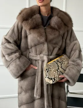 Шуба-кимоно норка в пол с капюшоном куница