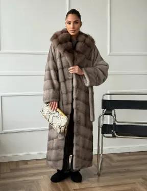 Шуба-кимоно норка в пол с капюшоном куница