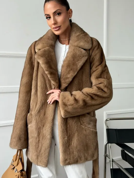 Полушубок норковый пастель с меховым поясом