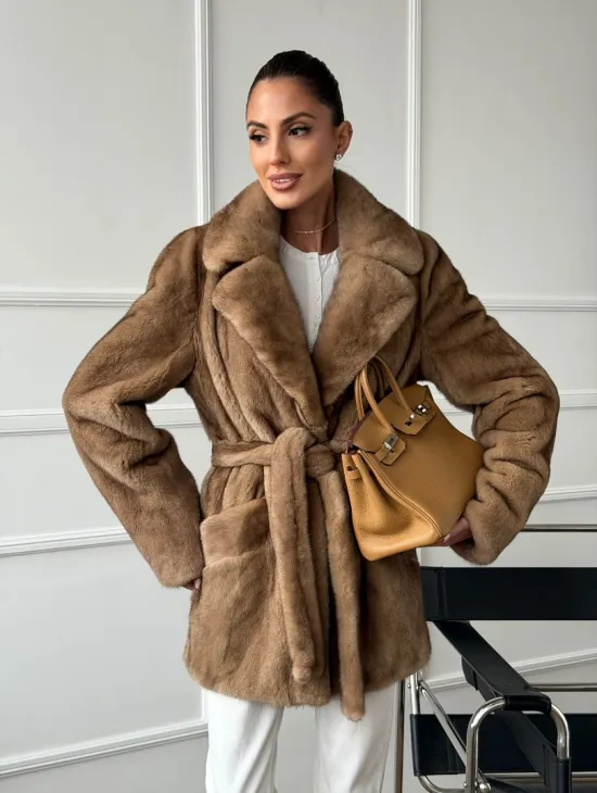 Полушубок норковый пастель с меховым поясом