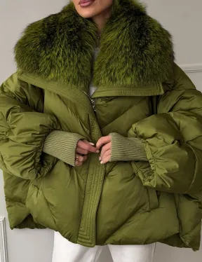 Женский стеганный пуховик с воротником чернобурки