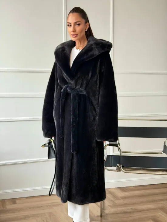 Шуба из норки BLACKGLAMA  с капюшоном в роспуск