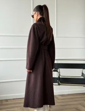 Длинное демисезонное пальто с мехом норки