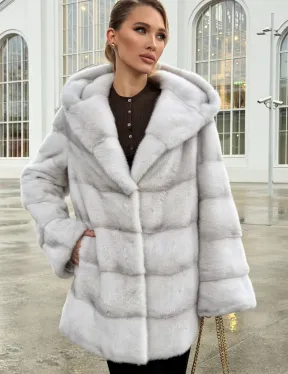 Белая норковая шуба с капюшоном - автоледи