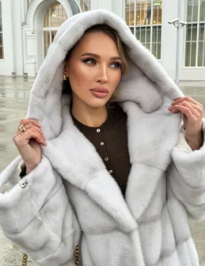 Белая норковая шуба с капюшоном - автоледи