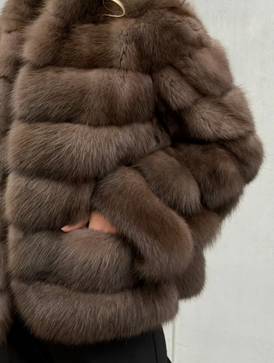 Меховой жакет из куницы