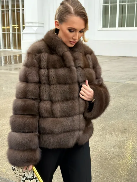 Меховой жакет из куницы