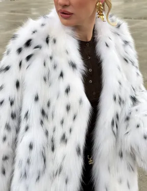 Шуба укороченная из арктической лисы под рысь