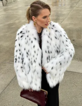Шуба укороченная из арктической лисы под рысь