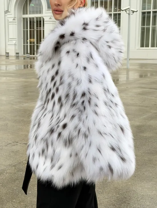 Шуба из лисьего меха под рысь с капюшоном