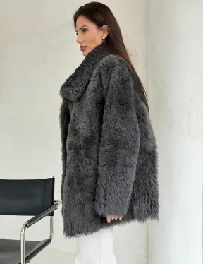 Серая дубленка из тиградо