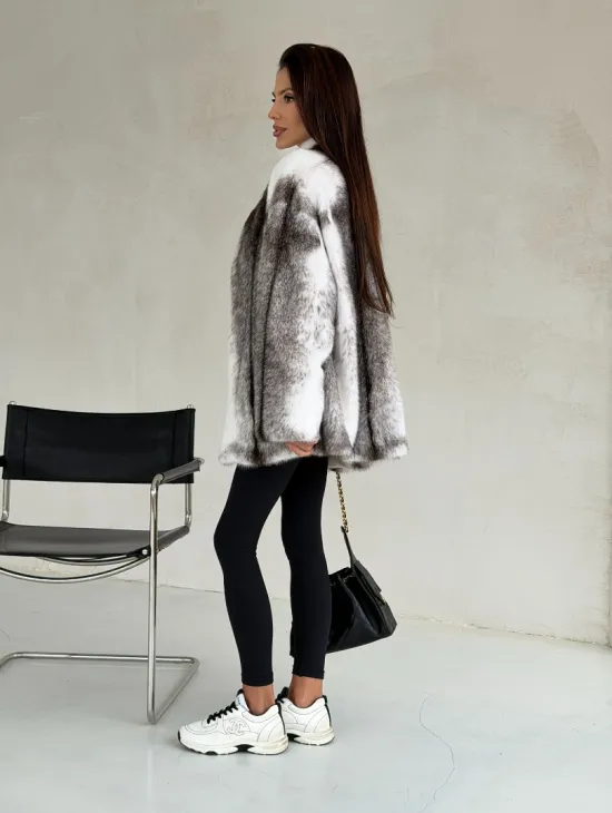 Белая шуба из норки крестовки
