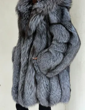 Шуба из натурального меха чернобурки с капюшоном