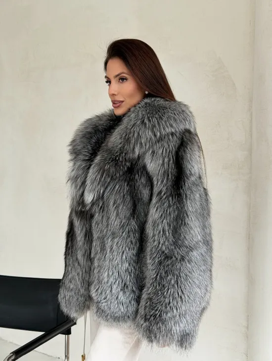 Полушубок из чернобурой лисы