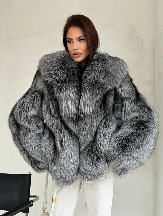 Полушубок из чернобурой лисы