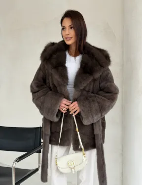 Меховой норковый полушубок с капюшоном куница