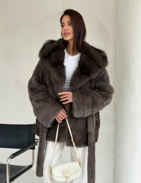Меховой норковый полушубок с капюшоном куница