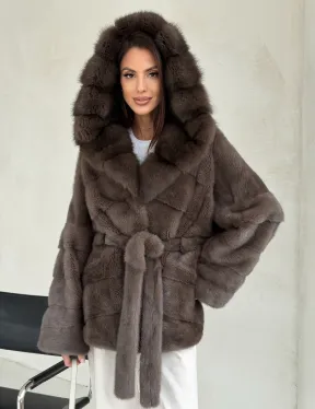 Меховой норковый полушубок с капюшоном куница