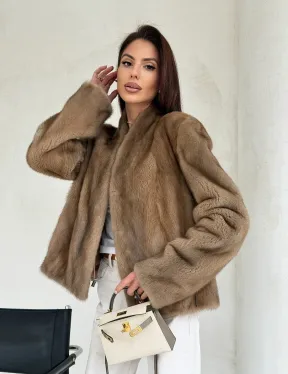 Укороченная шуба из натурального меха норки - пастель