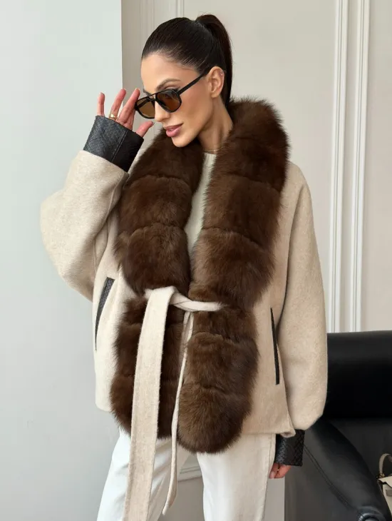 Женское шерстяное полупальто с мехом