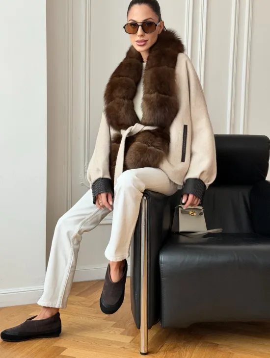 Женское шерстяное полупальто с мехом