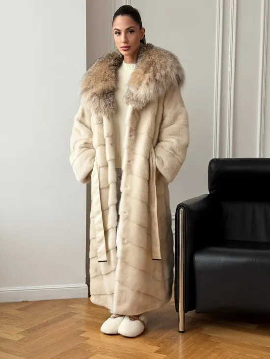 Длинная норковая шуба - капюшон из меха рыси