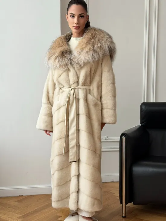 Длинная норковая шуба - капюшон из меха рыси