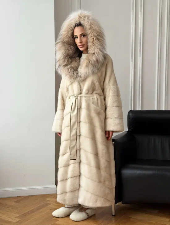 Длинная норковая шуба - капюшон из меха рыси