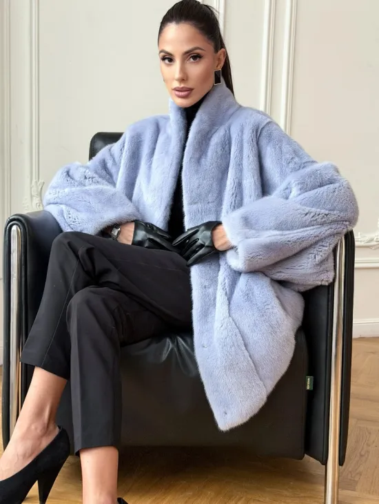 Голубой норковый полушубок - летучая мышь