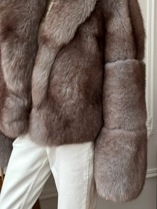 Короткая шуба из финского песца