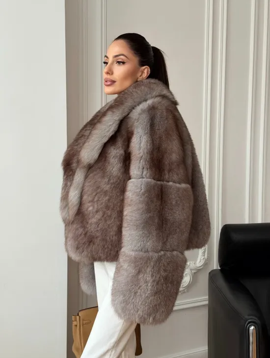 Короткая шуба из финского песца