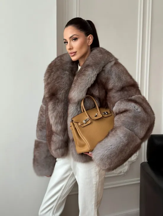 Короткая шуба из финского песца