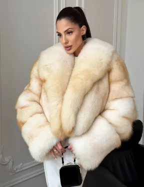 Шуба короткая из меха финского песца