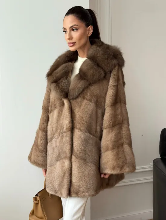 Шуба норковая с капюшоном куница