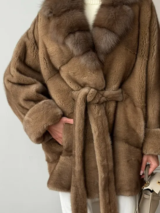 Шуба норка - воротник куница