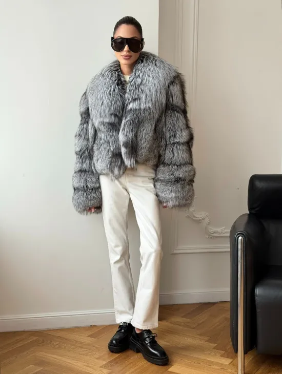 Кроп-полушубок с шалевым воротником из чернобурки