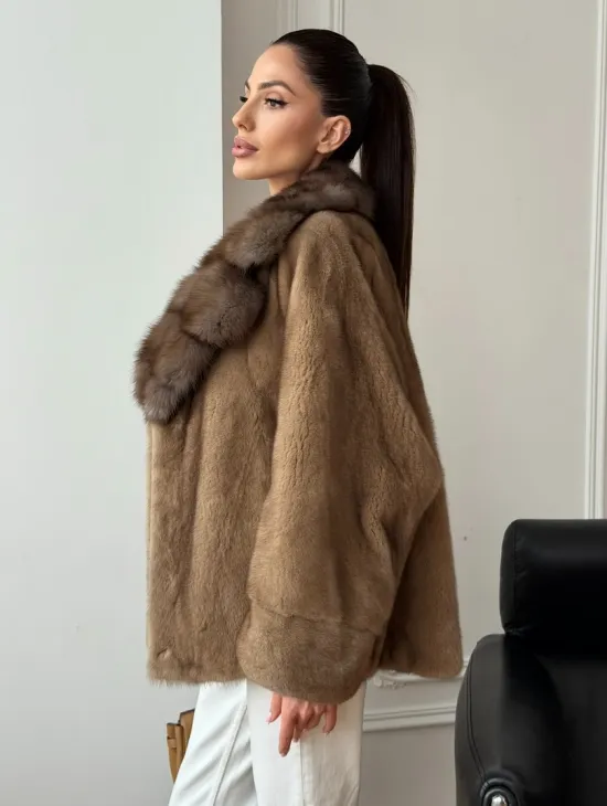 Норковый полушубок с воротником куницы 70 см