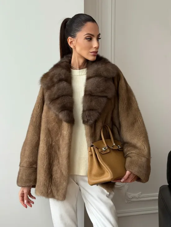 Норковый полушубок с воротником куницы 70 см