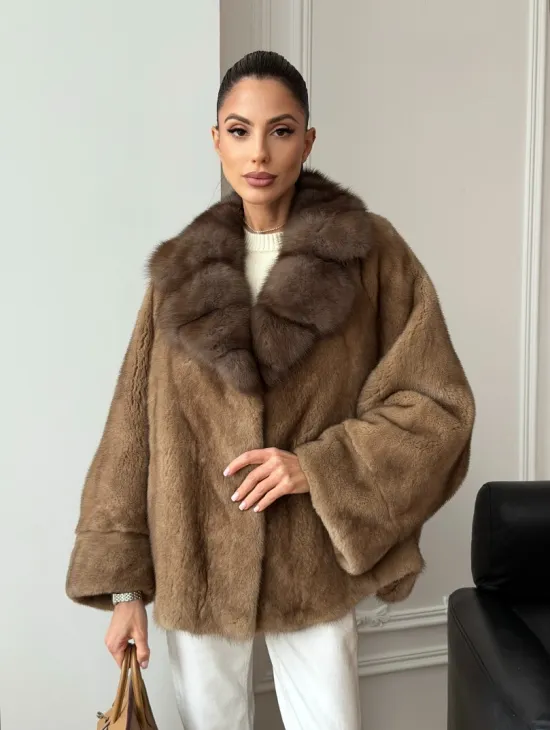 Норковый полушубок с воротником куницы 70 см