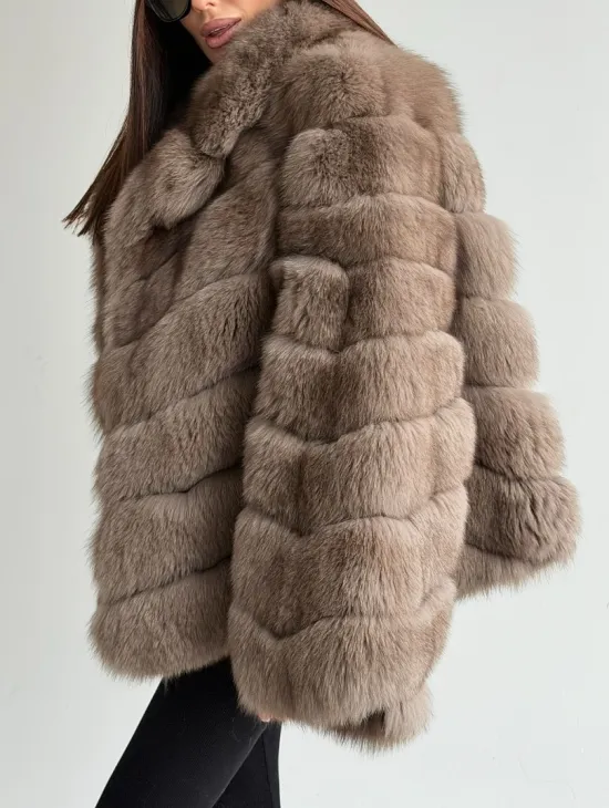 Шуба из меха финского песца