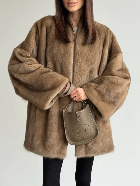 Шуба из аукционного меха норки - пастель