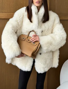 Светлая женская двухсторонняя дубленка