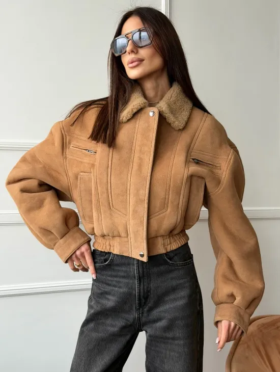 Зимняя женская дубленка - бомбер